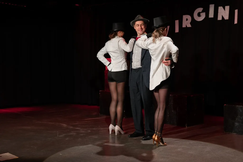 Show photo #11